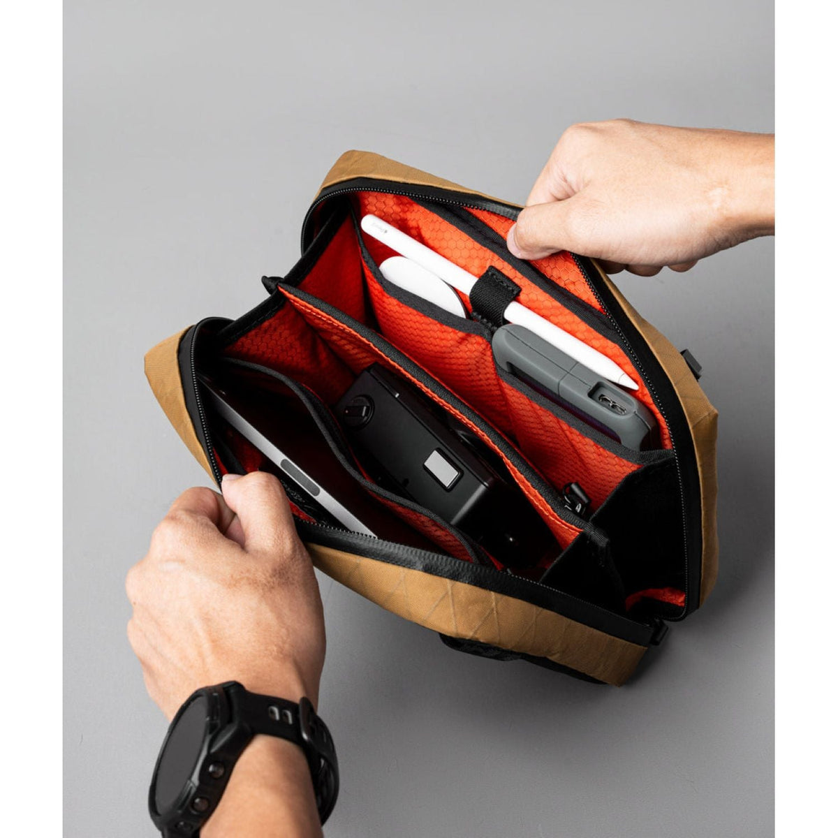 ALPAKA Elements Tech Case X-Pac VX21 (Coyote Brown)