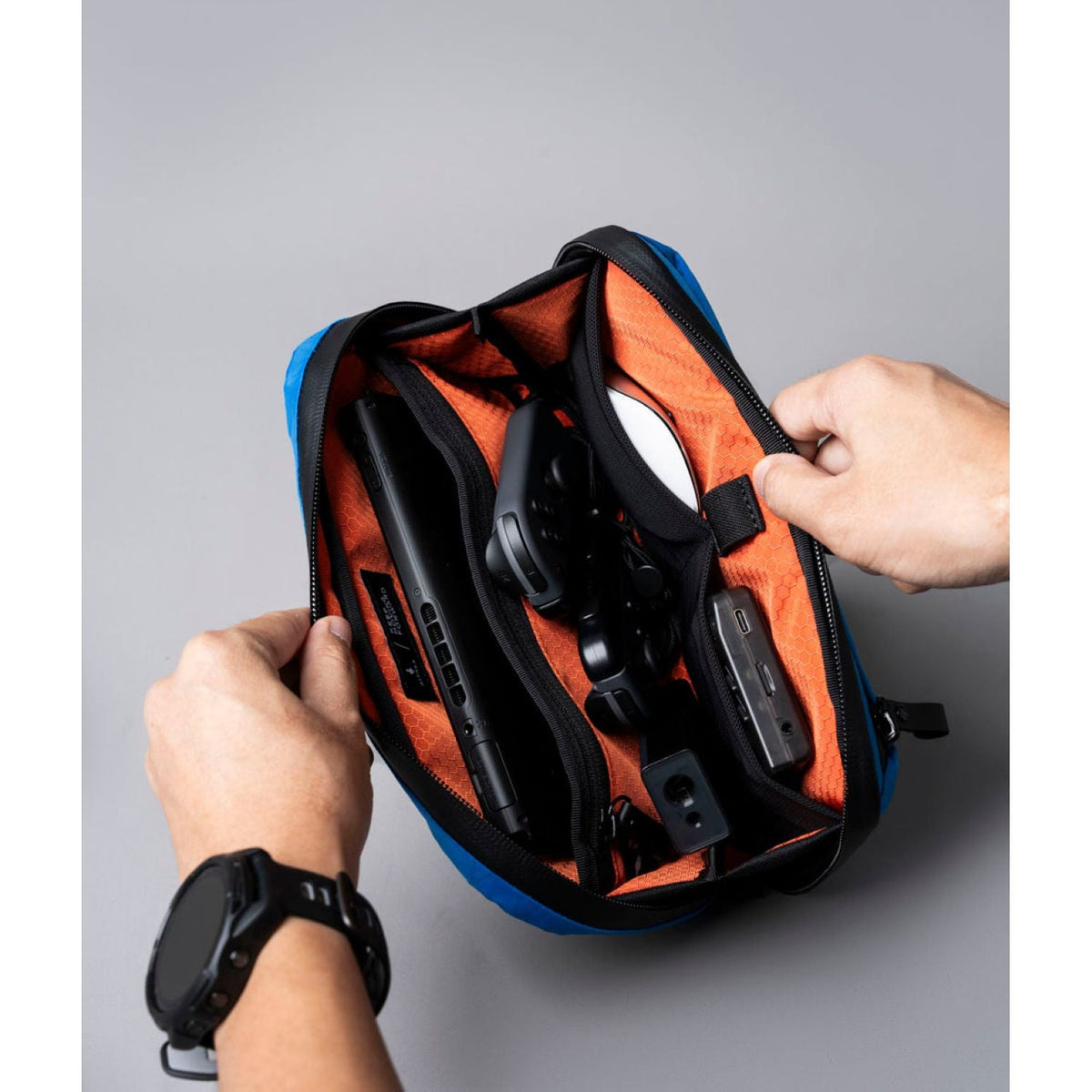 ALPAKA Elements Tech Case Mini X-Pac VX21 (Blue)