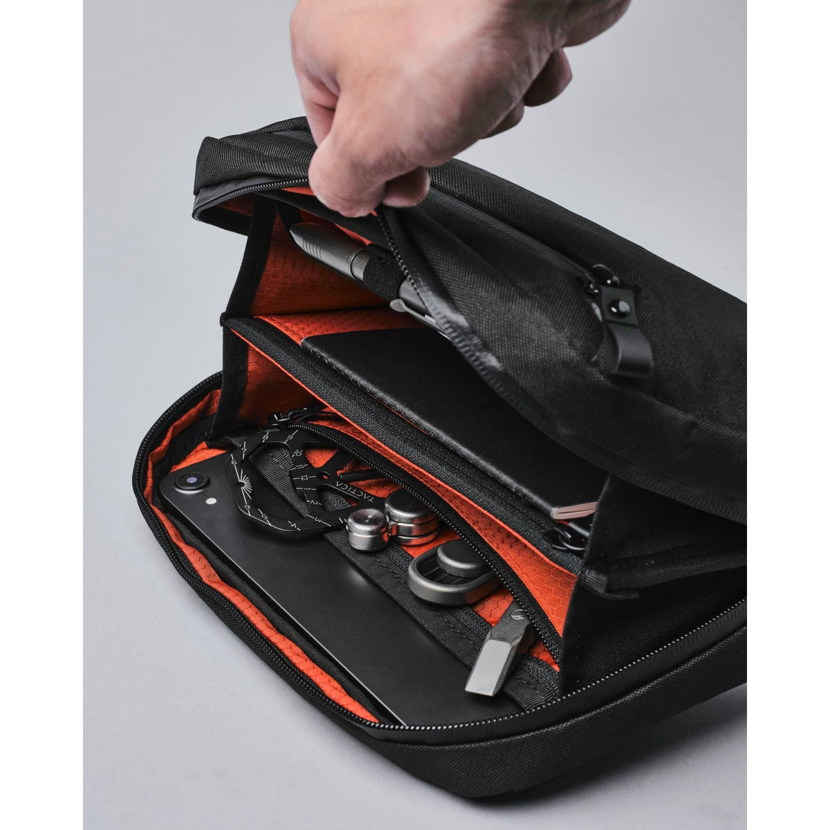 ALPAKA Elements Tech Case EPLX600 (Black)