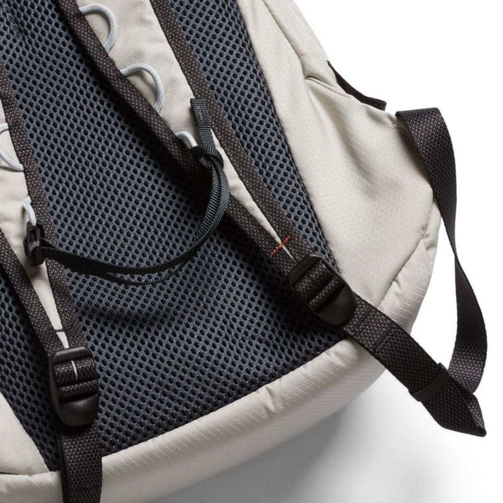 Bellroy Lite Daypack - Chalk