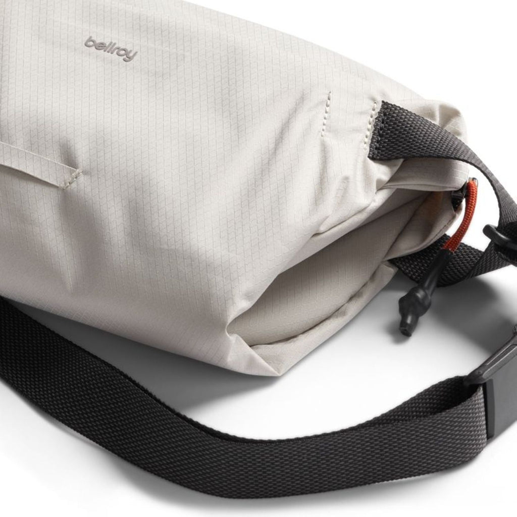 Bellroy Lite Sling - Chalk