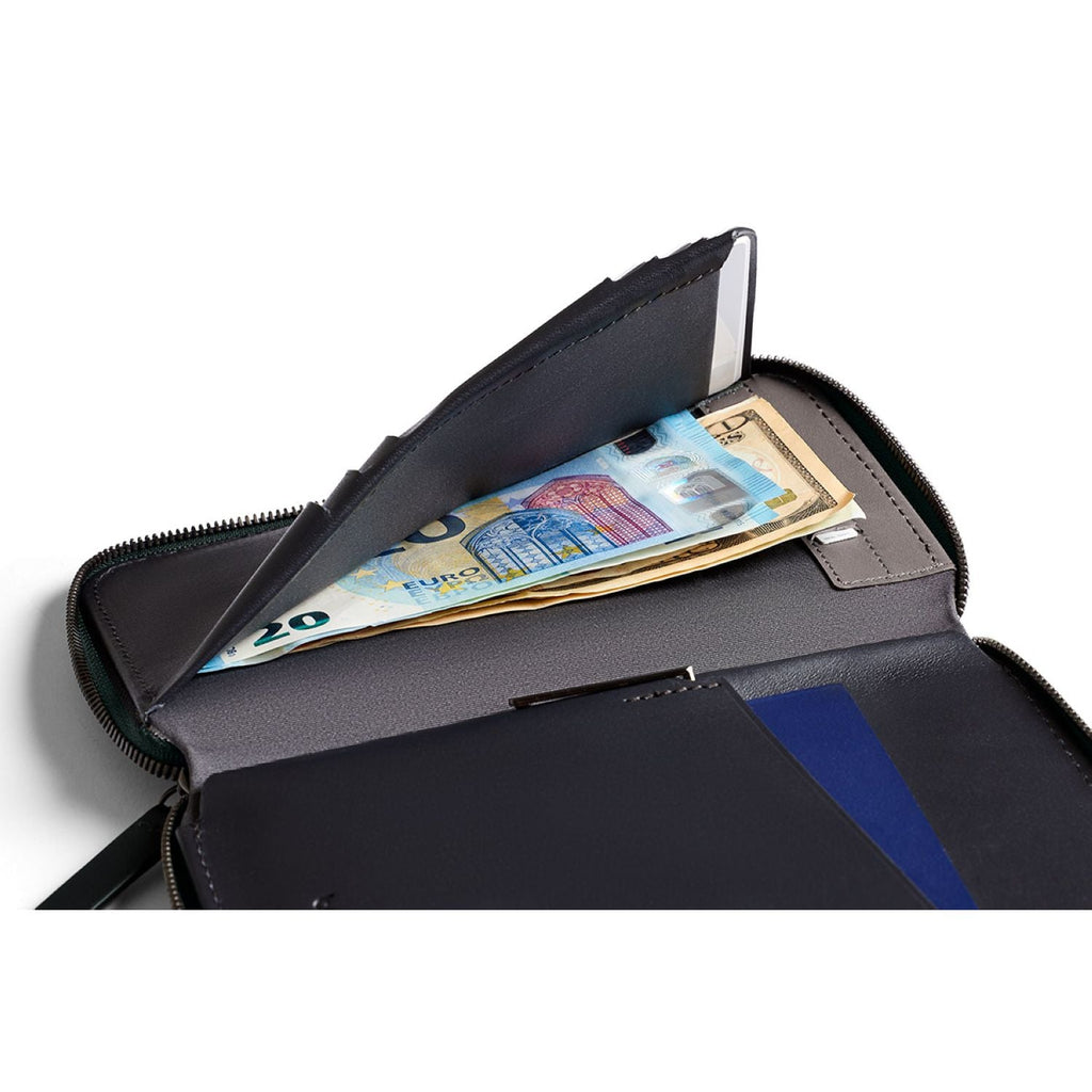 Bellroy Travel Folio (Second Edition) - Everglade