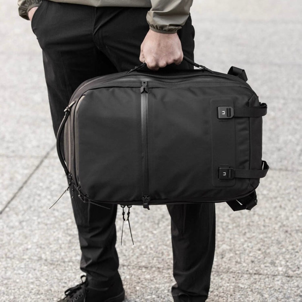 Black Ember Citadel 25 Handle - Black