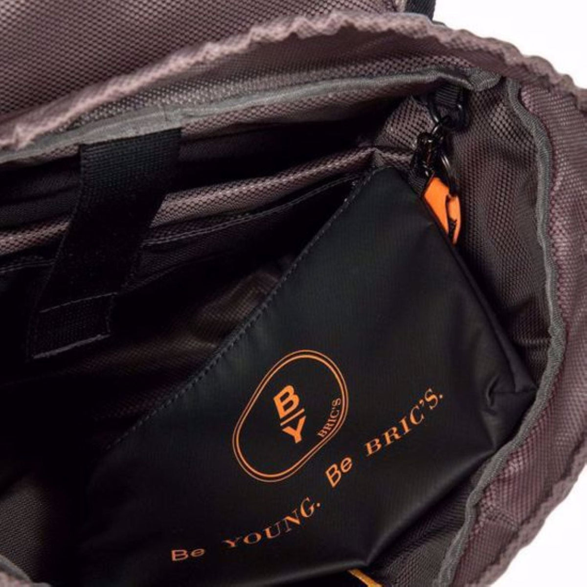 BRIC'S Eolo Explorer Backpack - L (Black)
