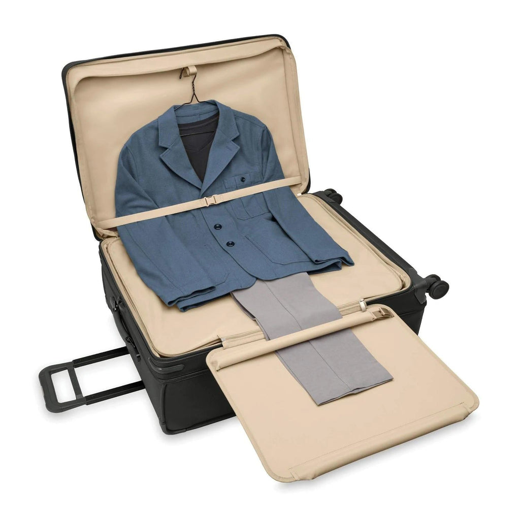 Briggs & Riley Baseline Extra Large Expandable Spinner (Black)