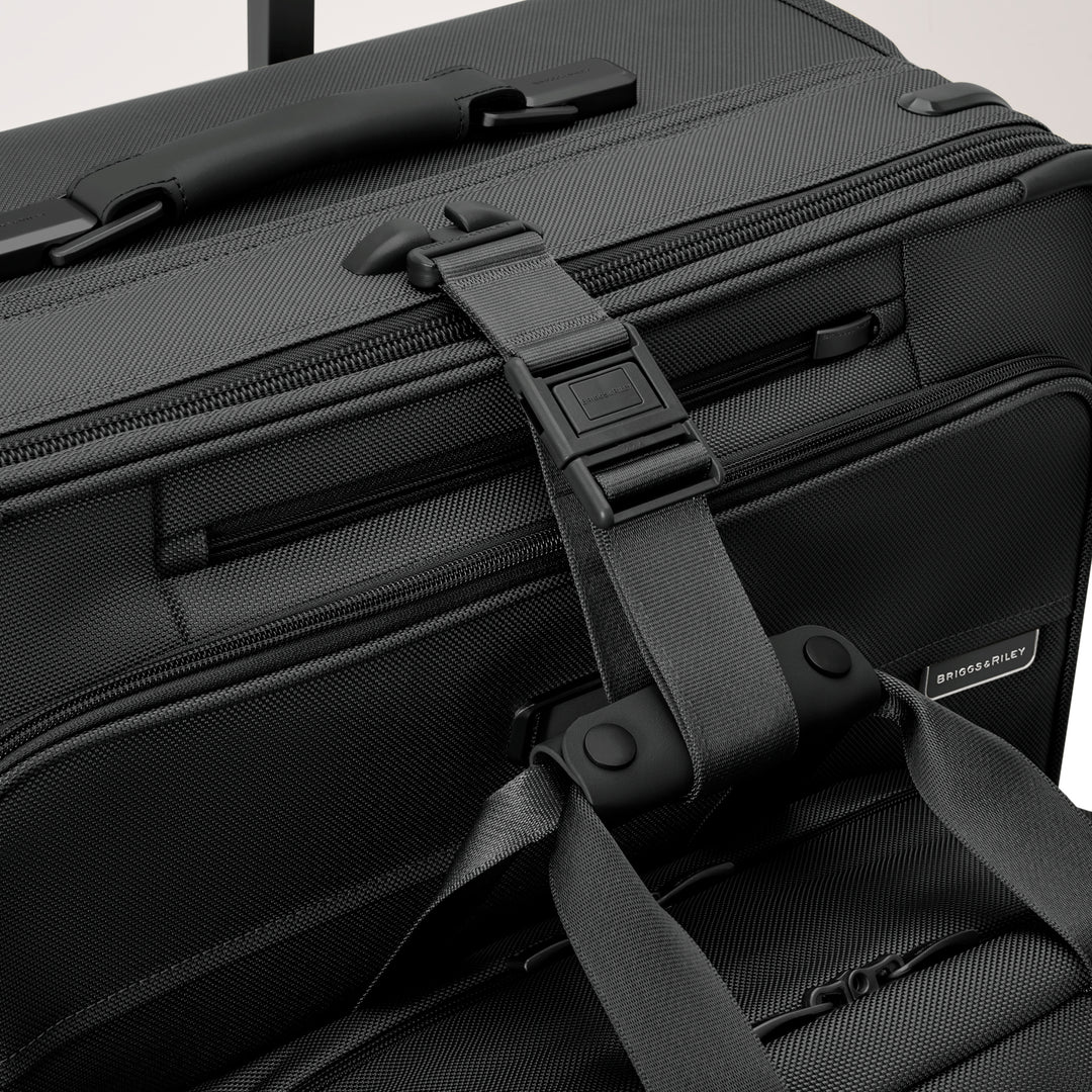 Briggs & Riley Baseline Large Expandable Spinner (Black)