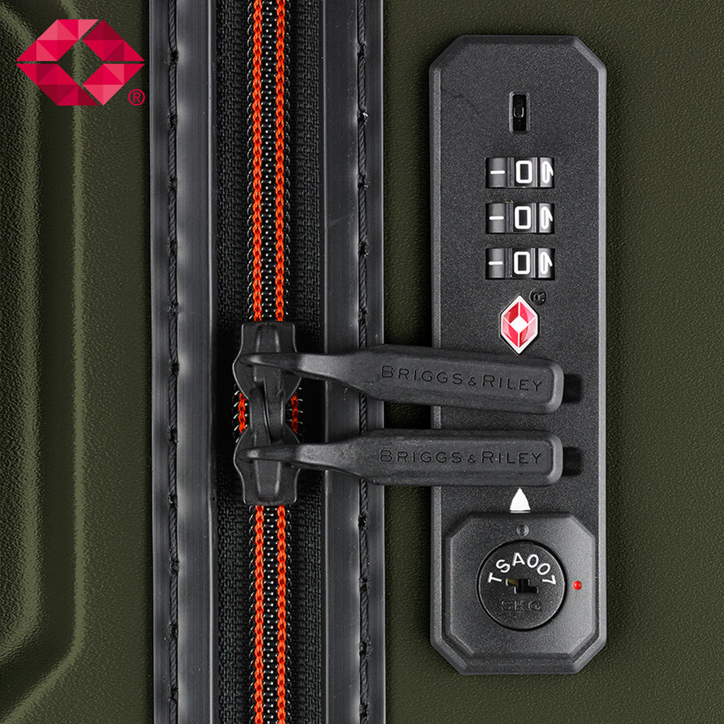 Briggs & Riley Torq 2.0 Medium Trunk Spinner (Hunter)