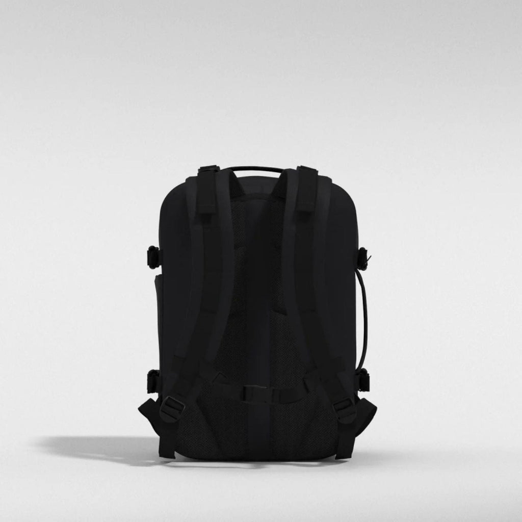 Cabinzero Military Backpack 28L (Absolute Black)