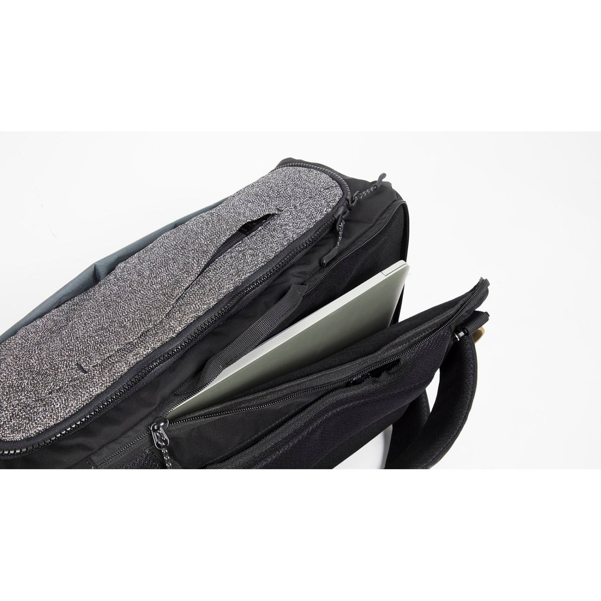 Doughnut Sturdy Shield Series - Black