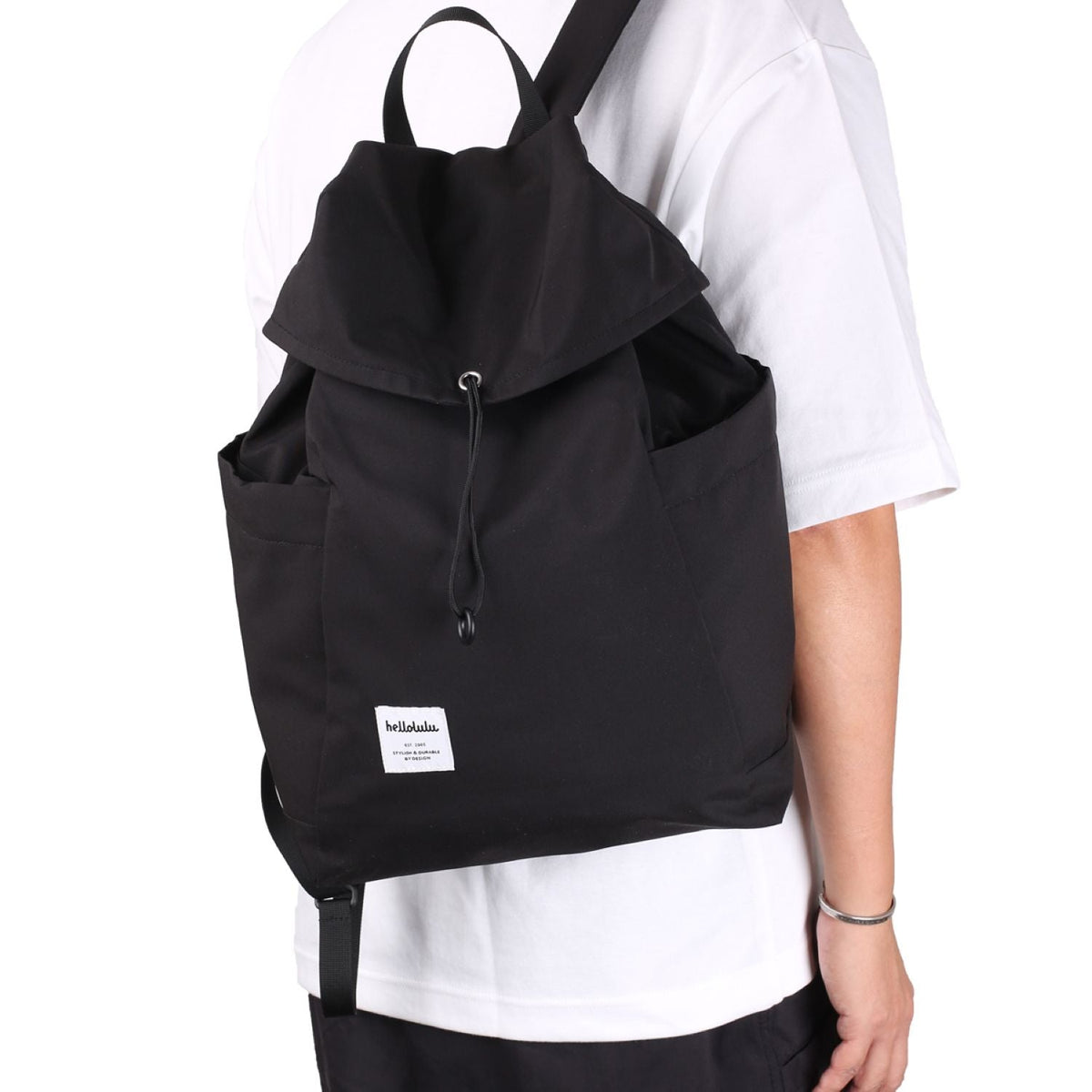 Hellolulu Jesse Day Pack M (Basic Black)