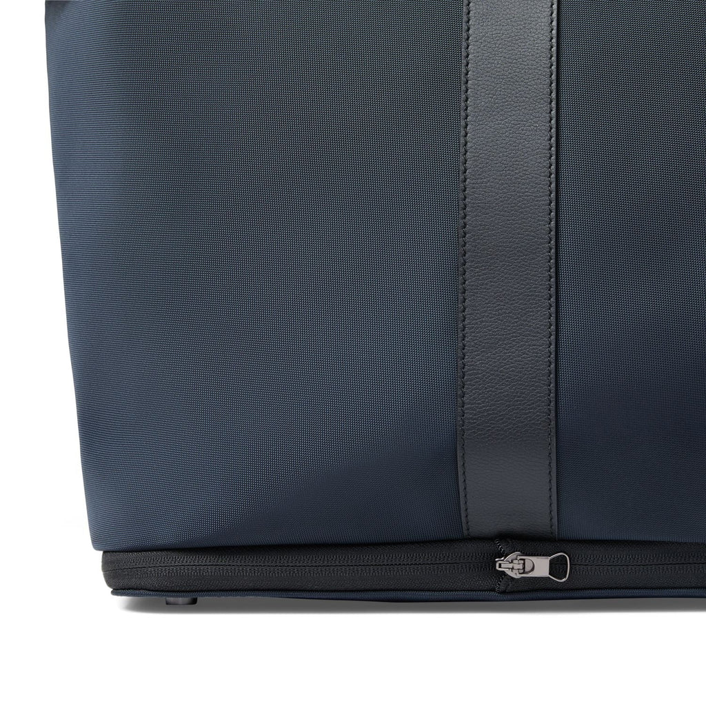 July Volume+ Weekender (Cabin) - Navy