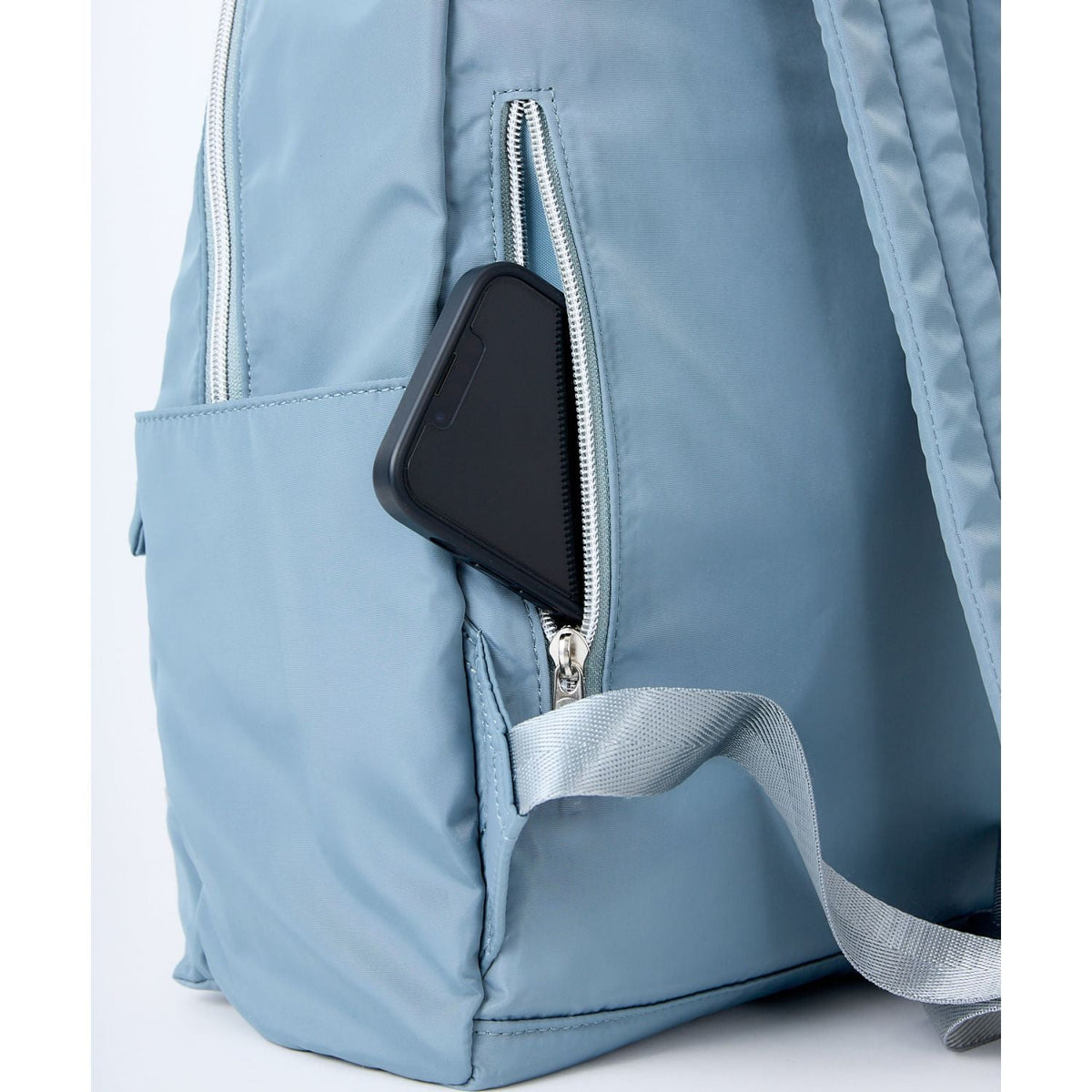 Legato Largo Silky A4 Backpack (Green)
