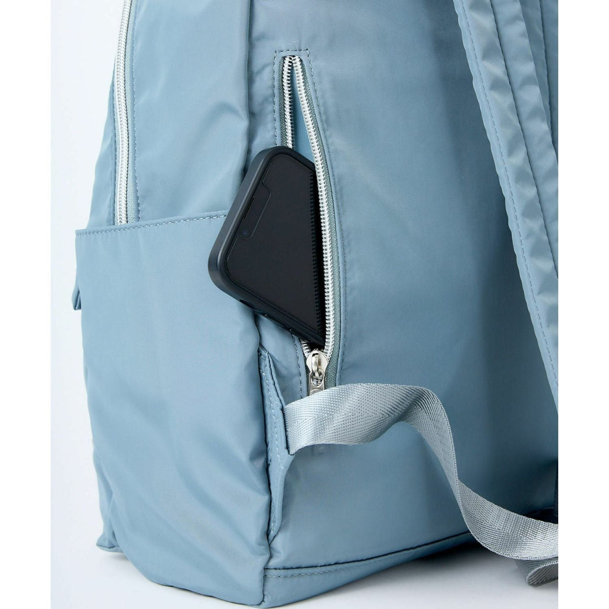 Legato Largo Silky A4 Backpack (Ivory)