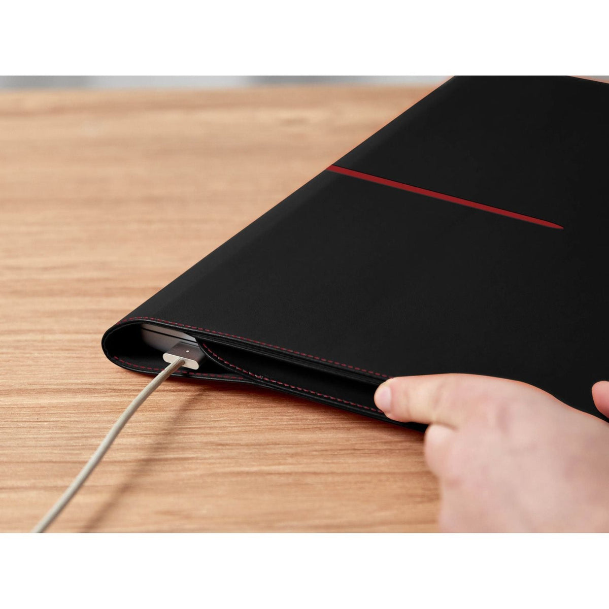 Orbitkey Star Wars Hybrid Laptop Sleeve 16" (Darth Vader)