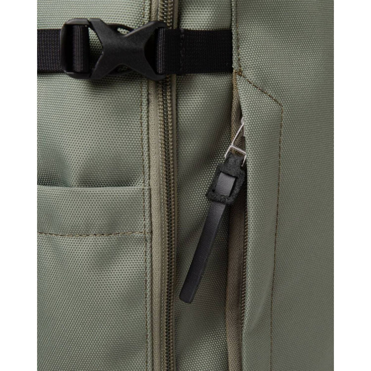 Sandqvist Alde Backpack - Multi Clover Green