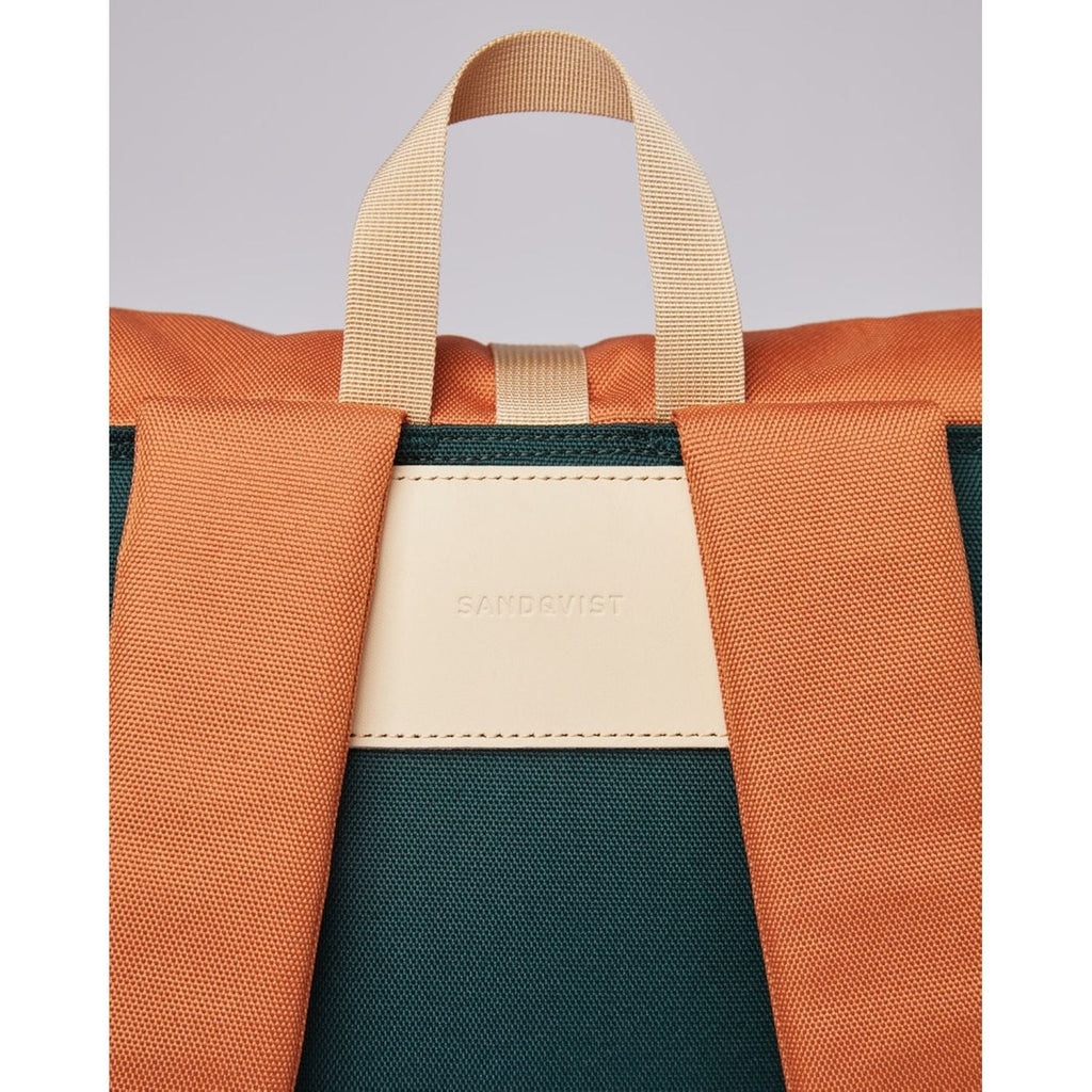 Sandqvist Ilon Backpack - Dark Green/Orange
