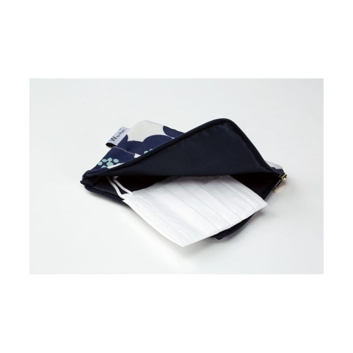 WPC Small Tissue Pouch (Kukka Off White)