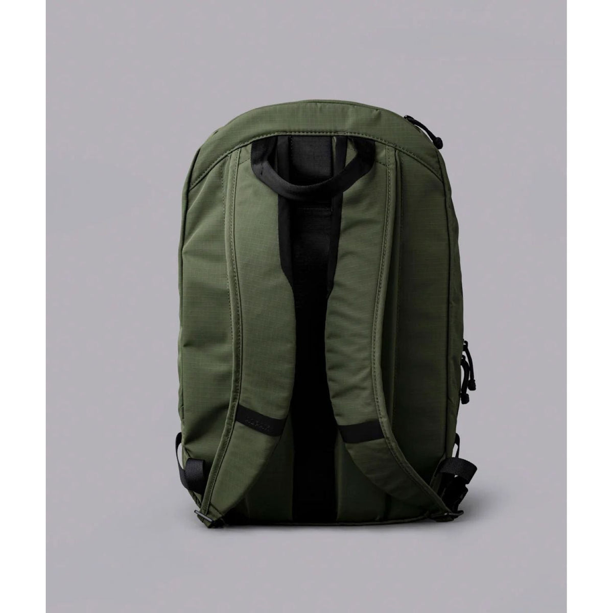 ALPAKA Essential Backpack Lite Axoflux 210D 16L (Olive Green)