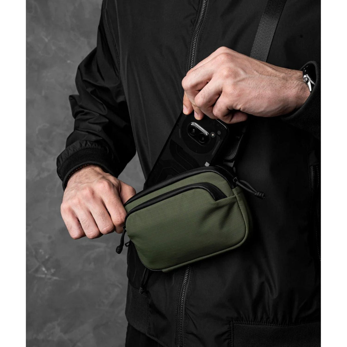 ALPAKA Bravo Passport Pouch Axoflux 210D (Green)