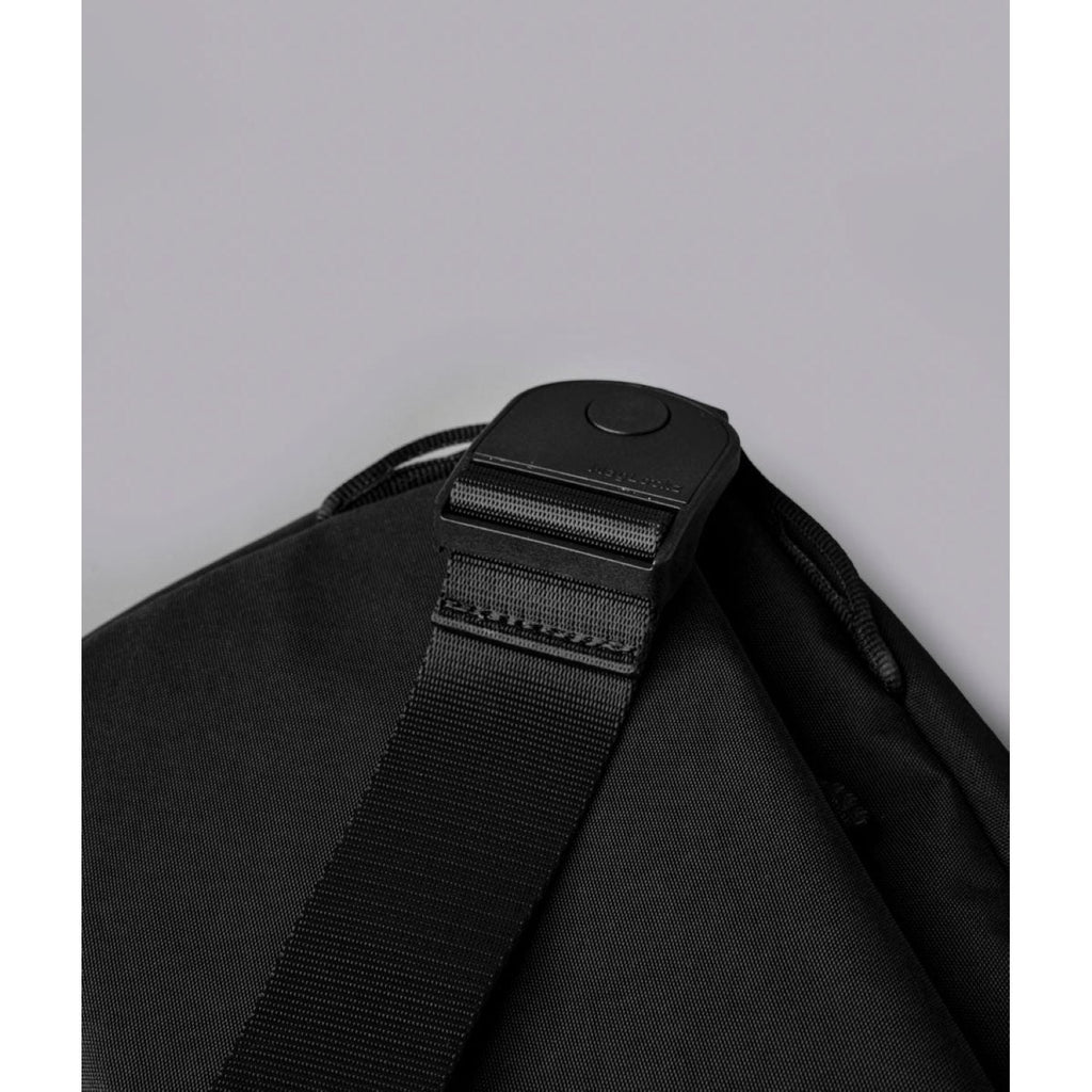 ALPAKA Eclipse Gaming Sling Axoflux 400D Washed Nylon (Black)