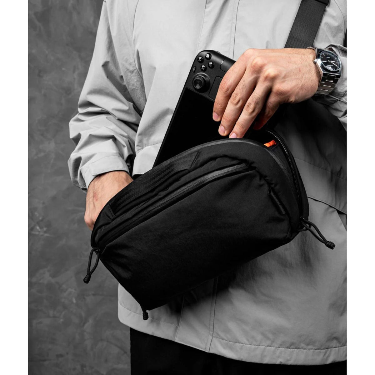 ALPAKA Eclipse Gaming Sling Axoflux 400D Washed Nylon (Black)