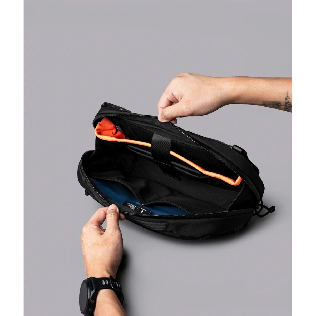 ALPAKA Eclipse Gaming Sling Axoflux 400D Washed Nylon (Black)