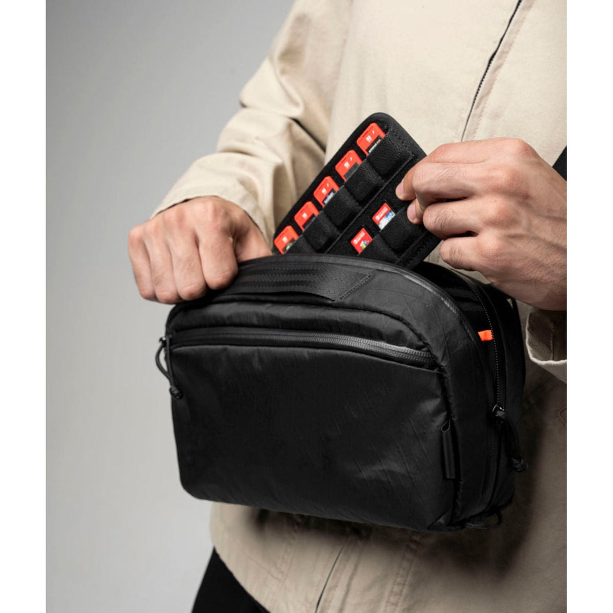 ALPAKA Eclipse Gaming Sling X-Pac VX21 (Black)