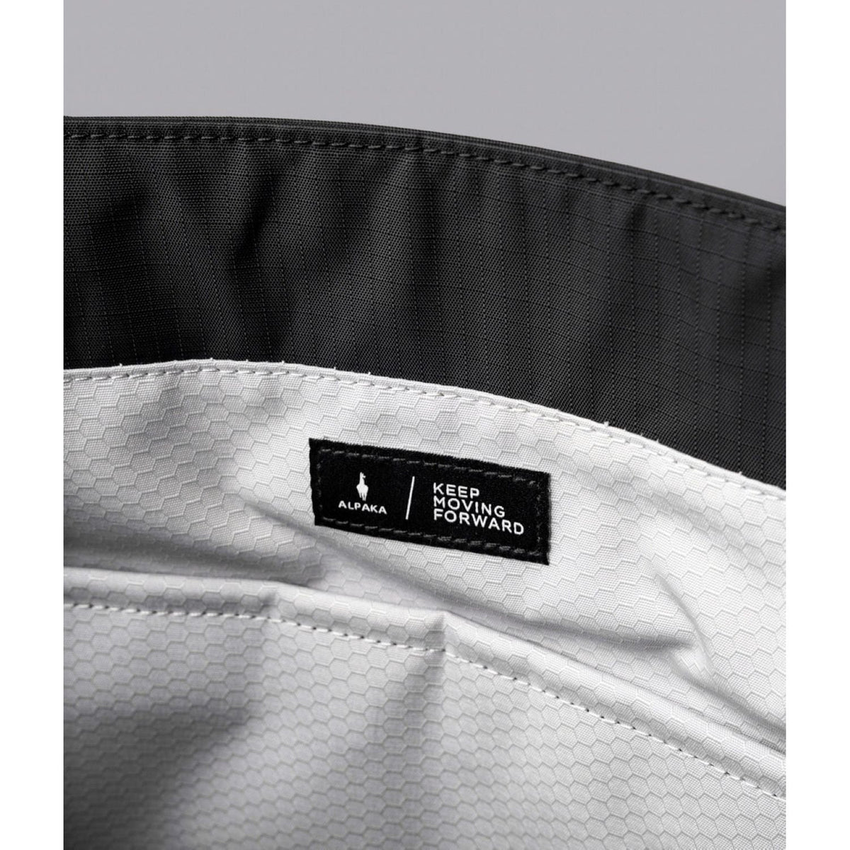 ALPAKA Elements Tote Bag (L) Axoflux 210D (Black/Grey)