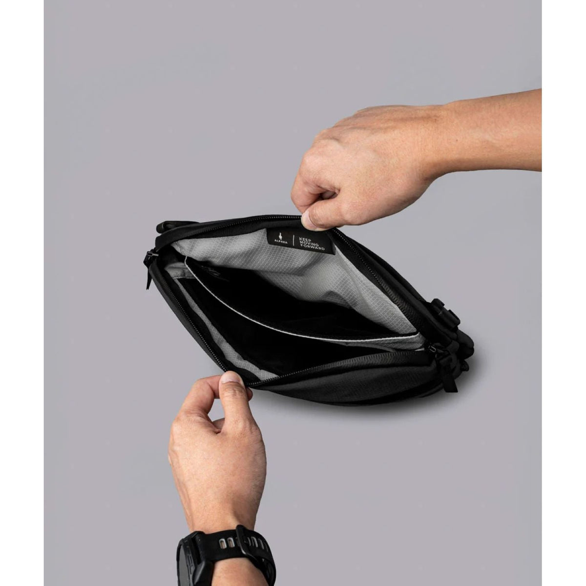 ALPAKA Flight Sling Pro 2.5L Axoflux 400D Ripstop Nylon (Black)