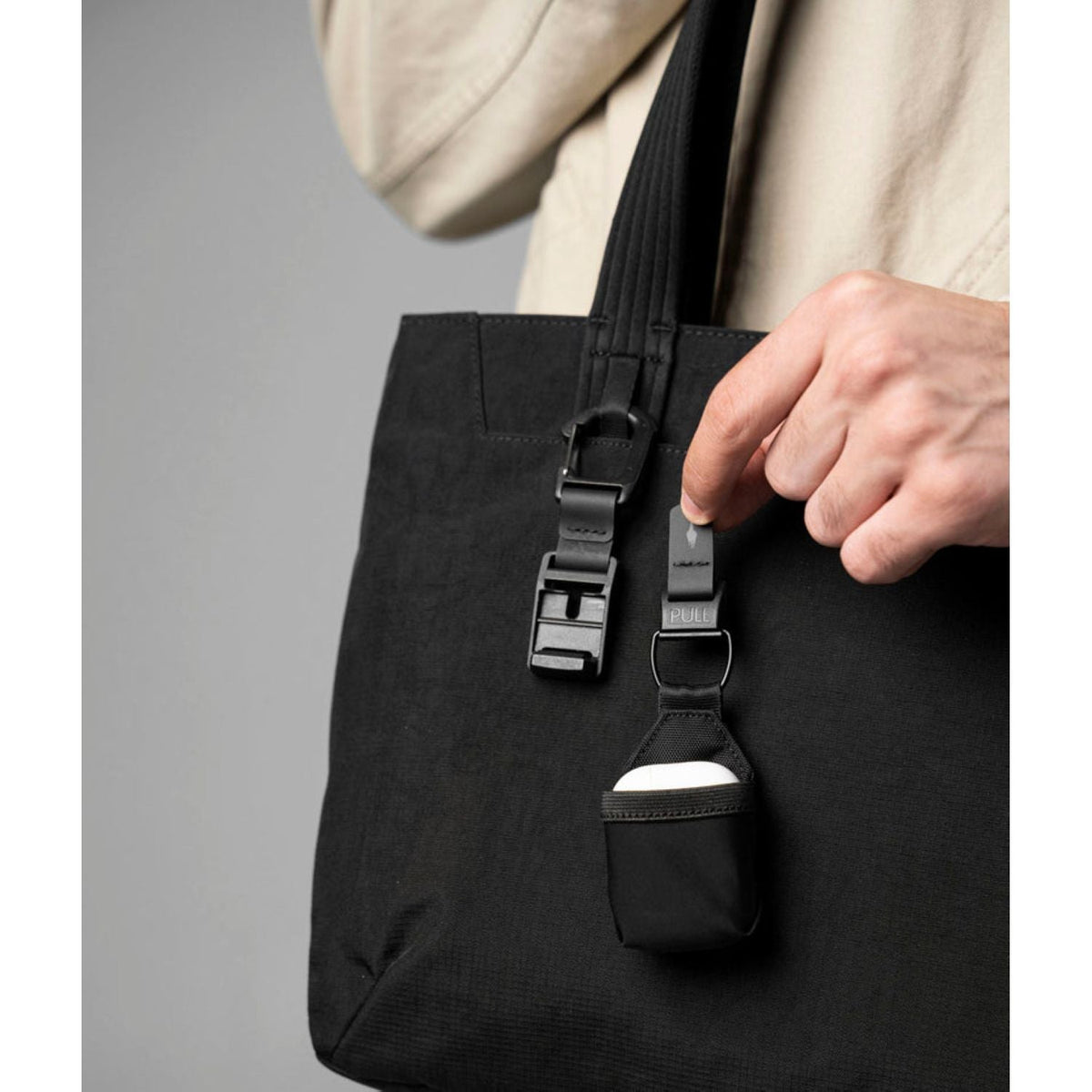 ALPAKA Flight Tote Bag (S) Axoflux 400D Ripstop Nylon (Black)