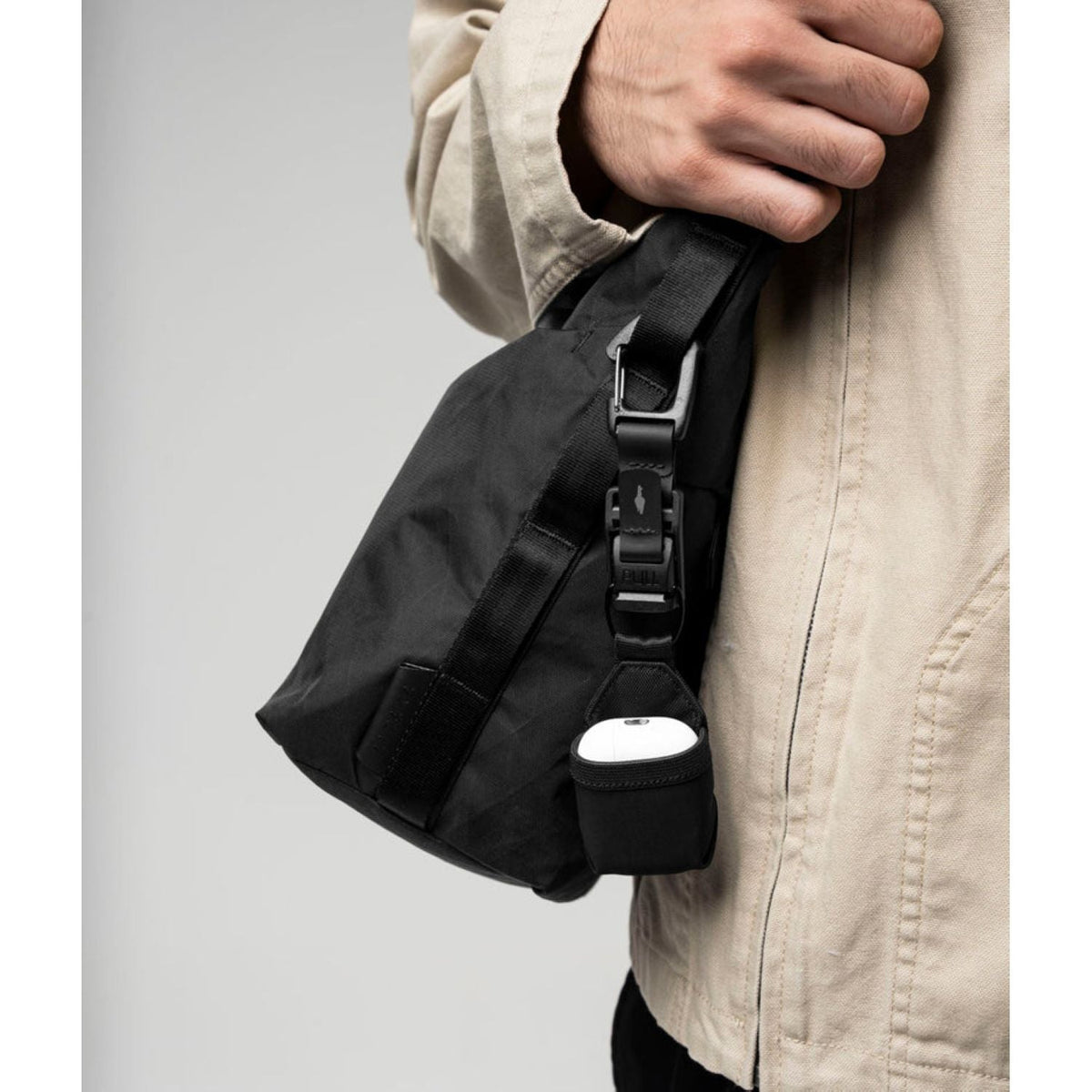 ALPAKA Flow Satchel 4L X-Pac X42 (Black)