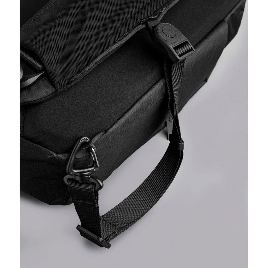 ALPAKA Metro Crossbody Left Shoulder Ultradyne 100D (Black)