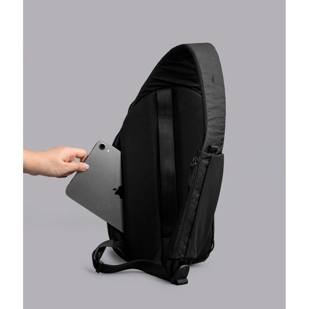 ALPAKA Metro Crossbody Left Shoulder Ultradyne 100D (Black)