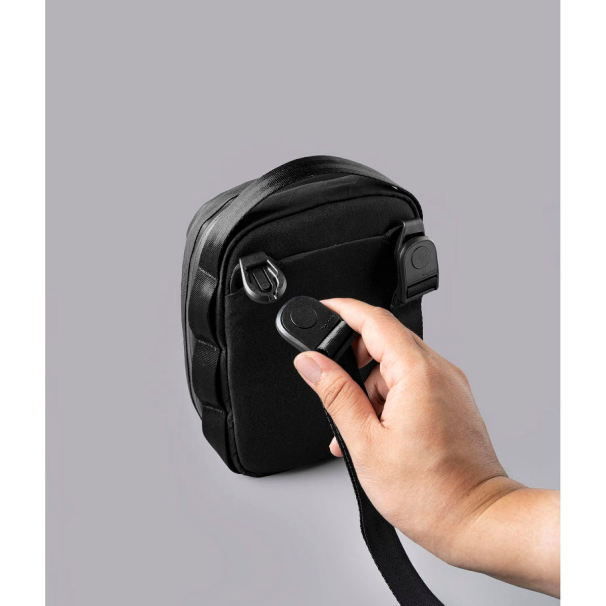 ALPAKA Metro Sling V2 Ultradyne 100D (Black)