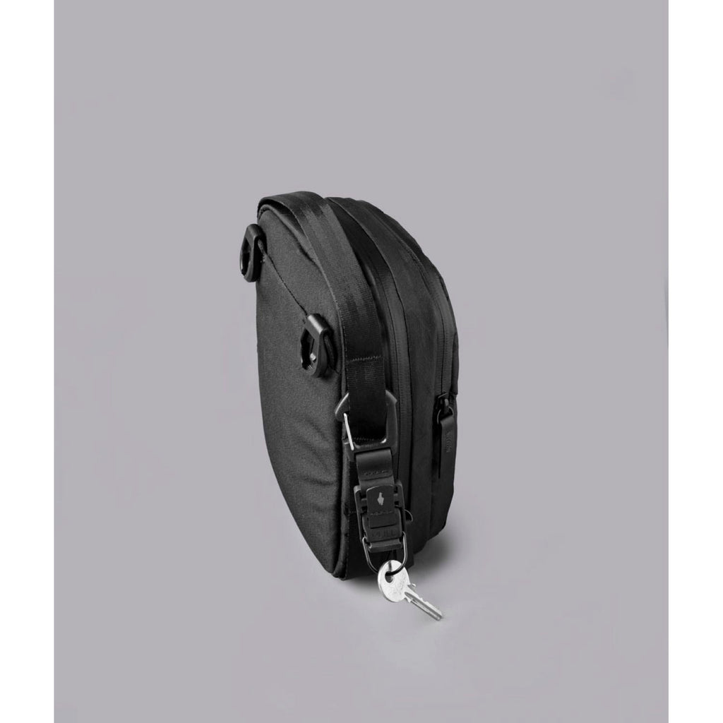 ALPAKA Metro Sling V2 Ultradyne 100D (Black)