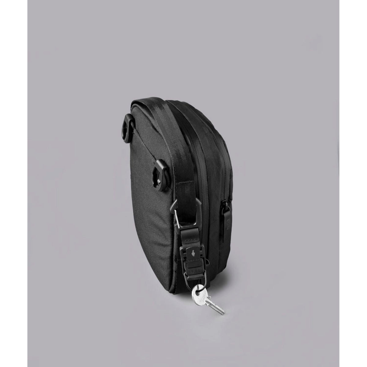 ALPAKA Metro Sling V2 Ultradyne 100D (Black)