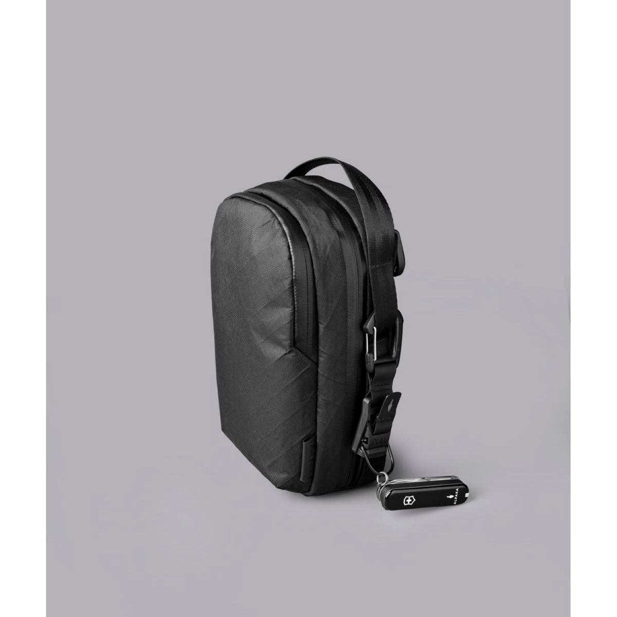 ALPAKA Metro Sling V2 Ultradyne 100D (Black)