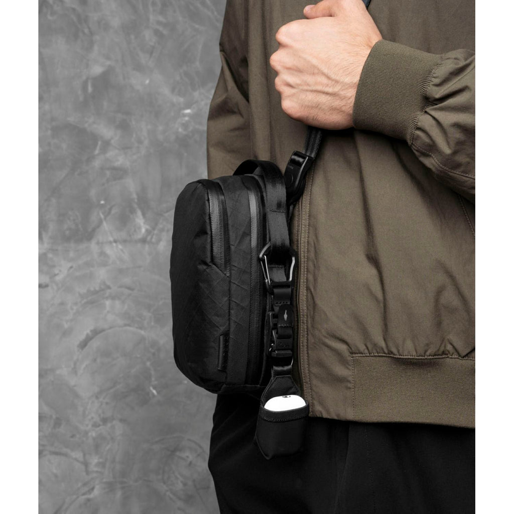 ALPAKA Metro Sling V2 Ultradyne 100D (Black)