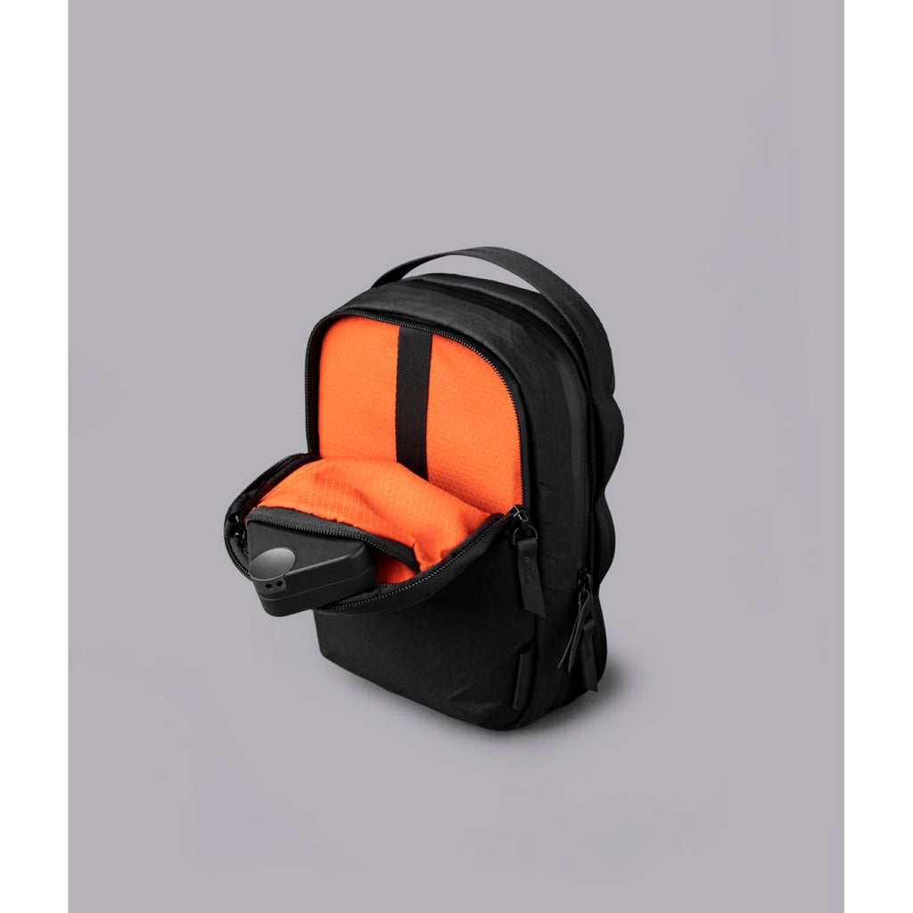 ALPAKA Metro Sling V2 Ultradyne 100D (Black)