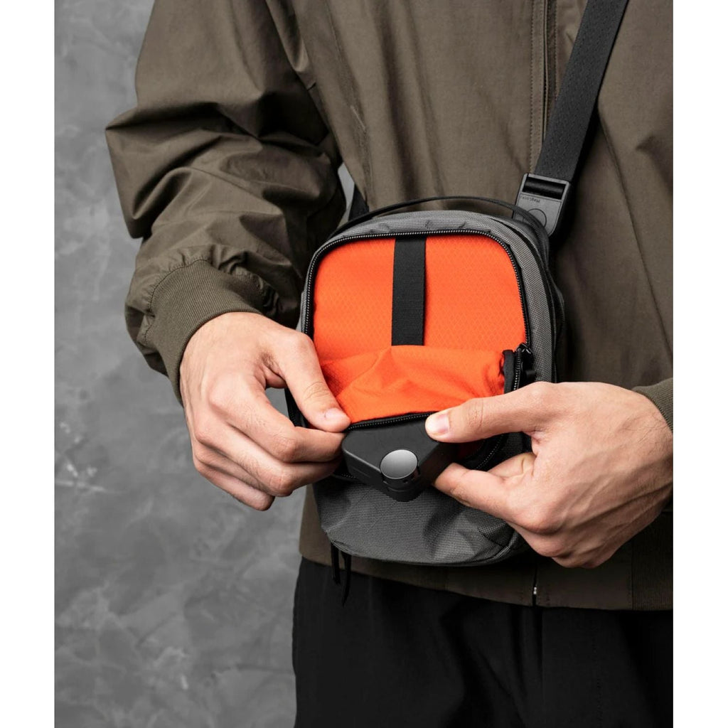 ALPAKA Metro Sling V2 Ultradyne 100D (Grey)
