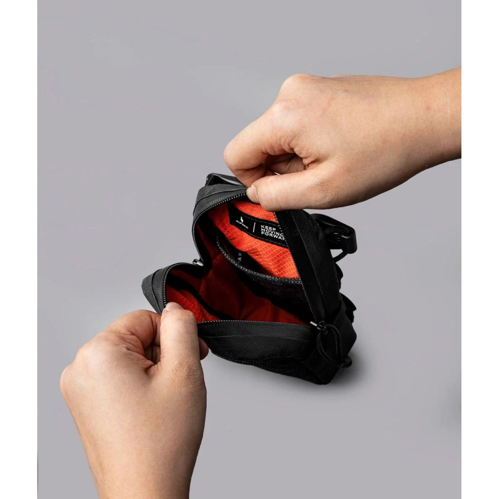 ALPAKA Modular Shoulder Pocket Max Ultradyne 100D (Black)
