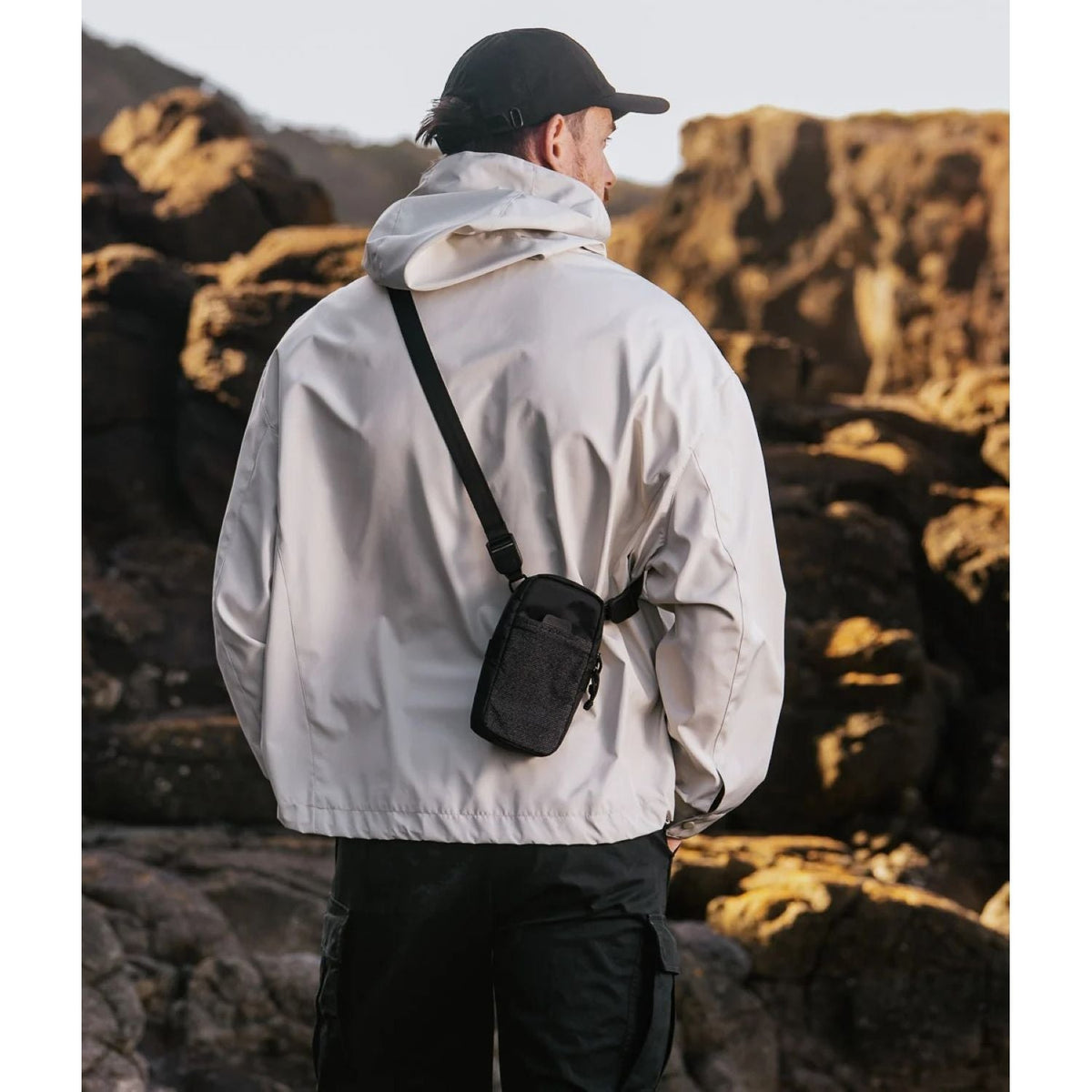 ALPAKA Modular Shoulder Pocket Max Ultradyne 100D (Black)