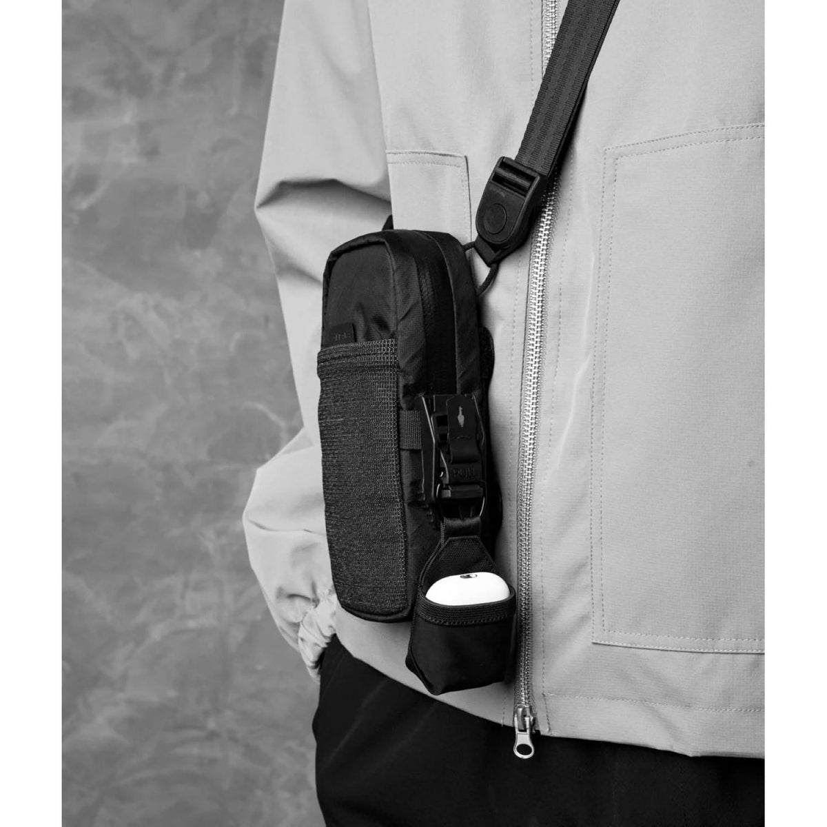ALPAKA Modular Shoulder Pocket Max Ultradyne 100D (Black)