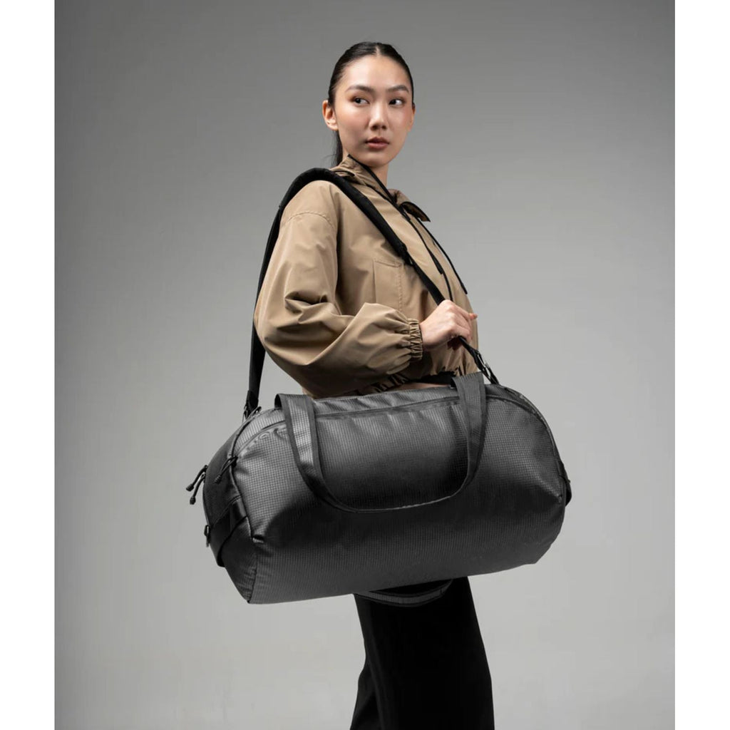ALPAKA Momentum Duffel Axodyne Hybrid (Black)