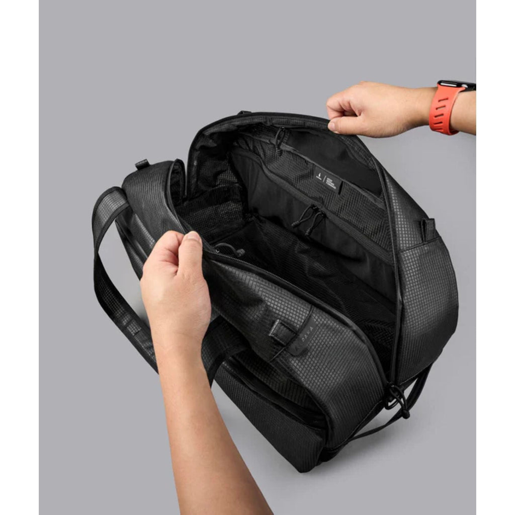ALPAKA Momentum Duffel Axodyne Hybrid (Black)