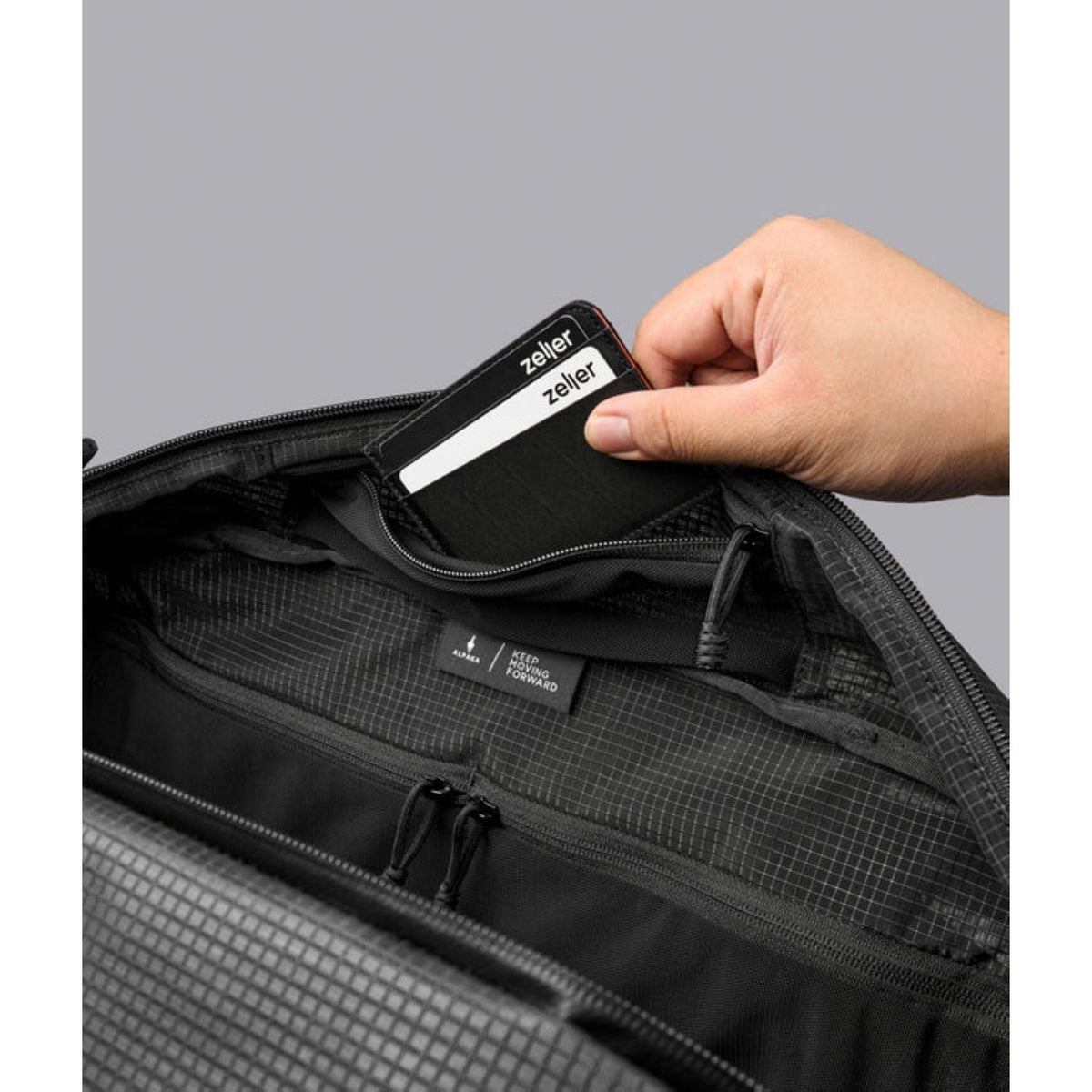 ALPAKA Momentum Duffel Axodyne Hybrid (Black)