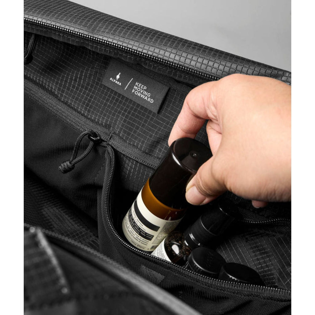 ALPAKA Momentum Duffel Axodyne Hybrid (Black)