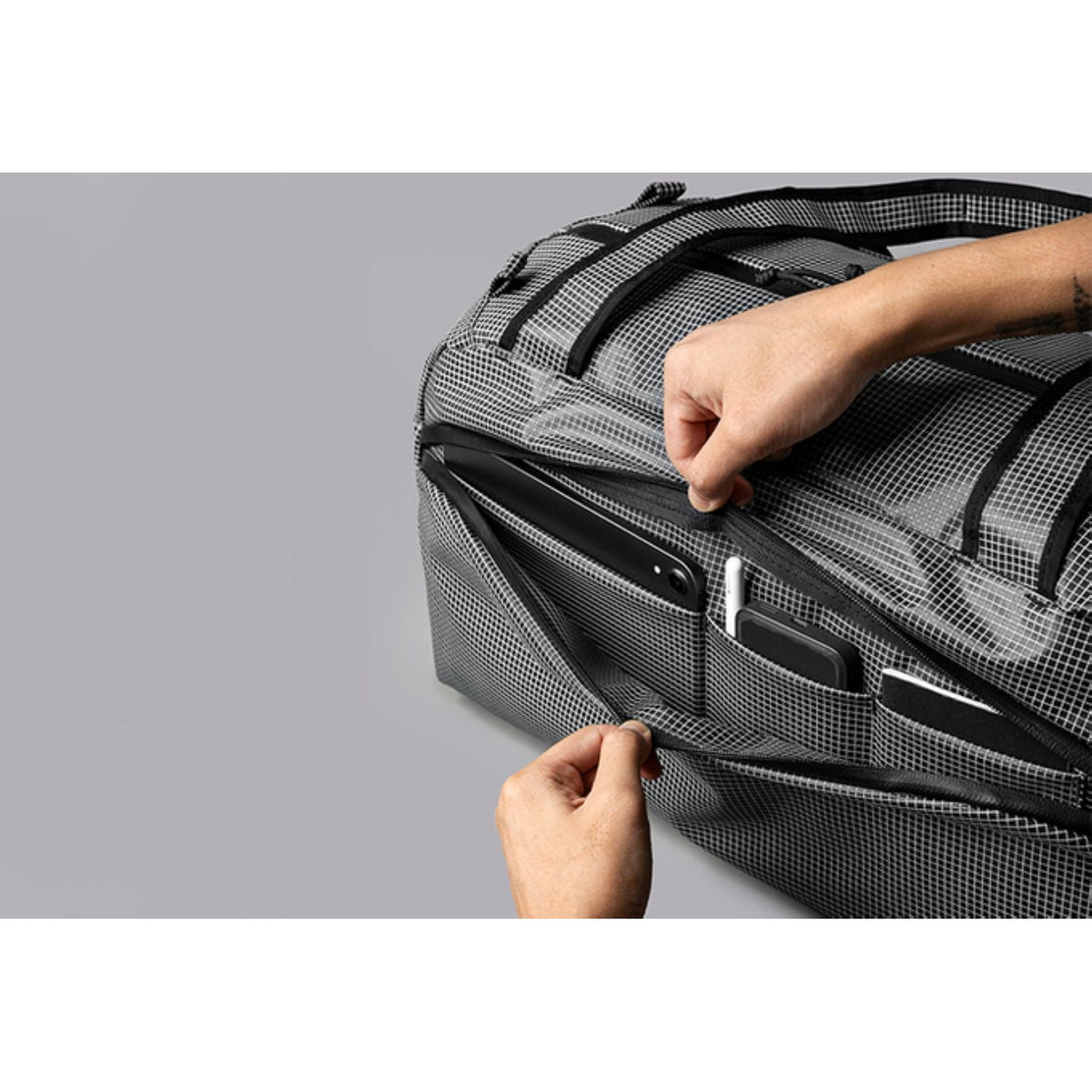 ALPAKA Momentum Duffel Axodyne Hybrid (Grey)