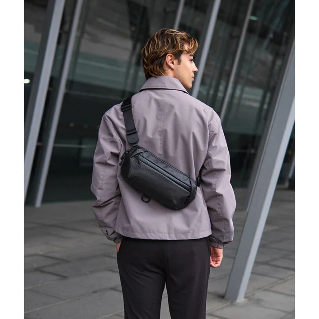 ALPAKA Momentum Sling Axodyne Hybrid (Black)