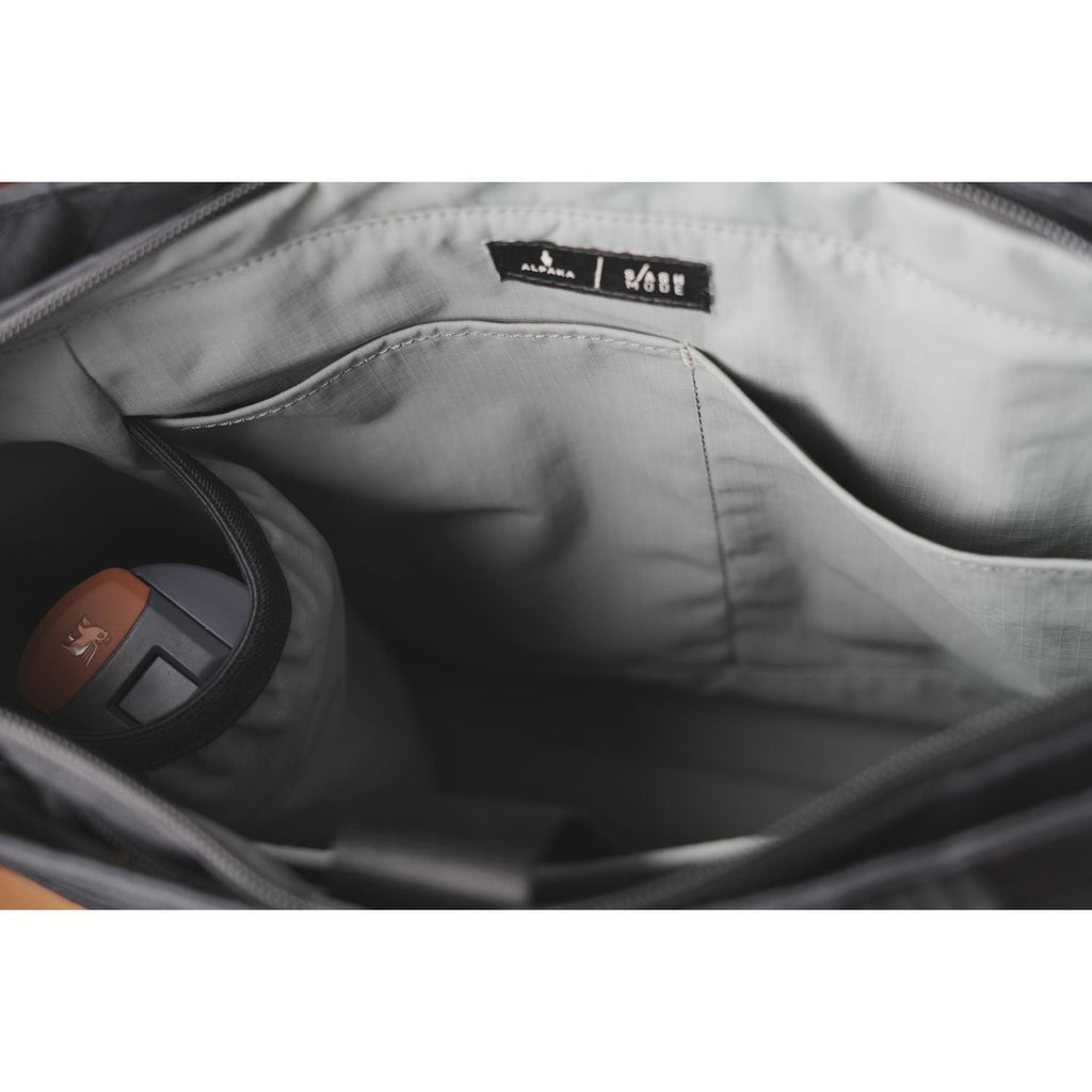 ALPAKA Vertigo Tote Slashmode Edition Axogrid 210D (Black)